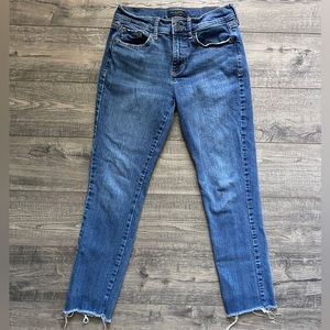 Banana Republic Straight Ankle Jeans, distressed hems. Size 26/2.